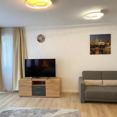 아파트 Sehr Zentral, Geraumiges, Helles Studio-apartment *