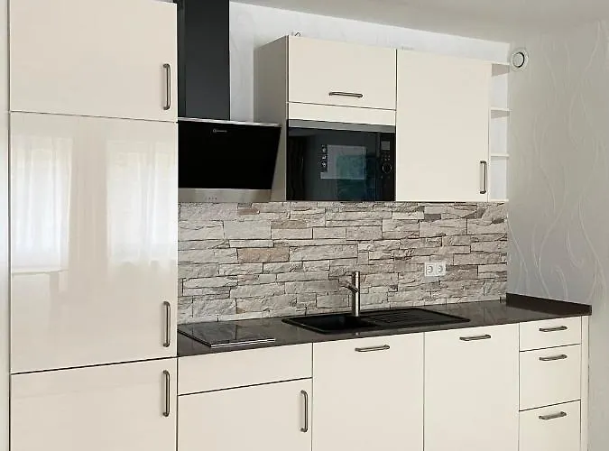 Sehr Zentral, Geraumiges, Helles Studio-apartment