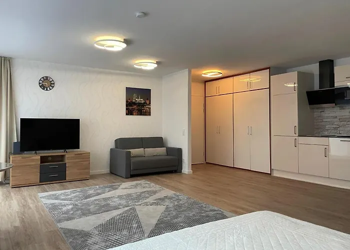 Appartamento Sehr Zentral, Geraumiges, Helles Studio-apartment *