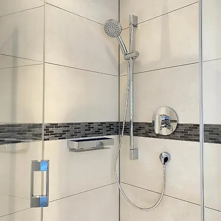 Sehr Zentral, Geraumiges, Helles Studio-apartment Appartamento